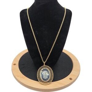 Vintage Gold Tone Cameo Pendant Necklace Oval Filigree Frame 22"